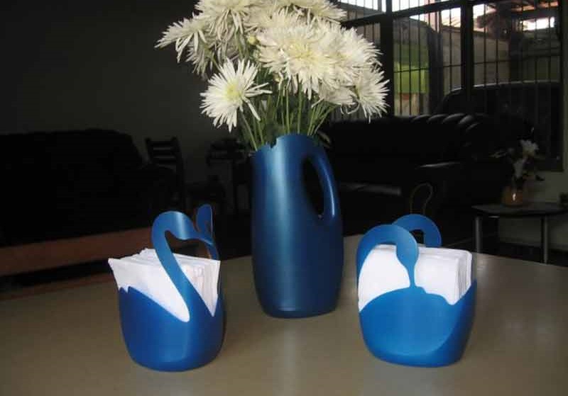 вази от пластмасови опаковки