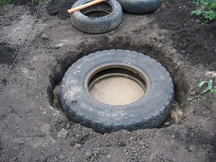 езерце от стари гуми