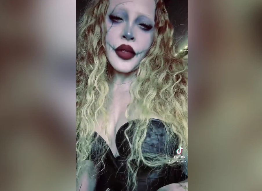Мадона Хелоуин