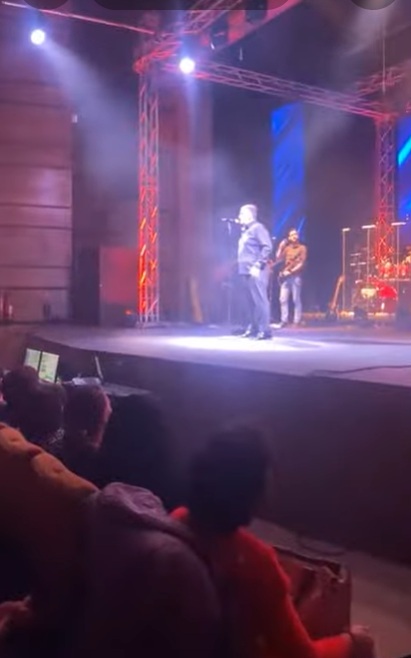 Веселин Маринов сцена