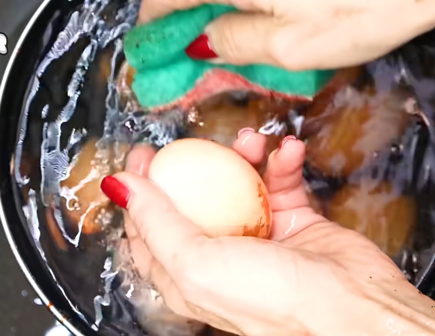 обезцветяване яйца