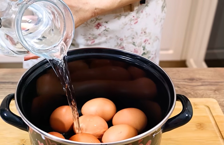 яйца във вода