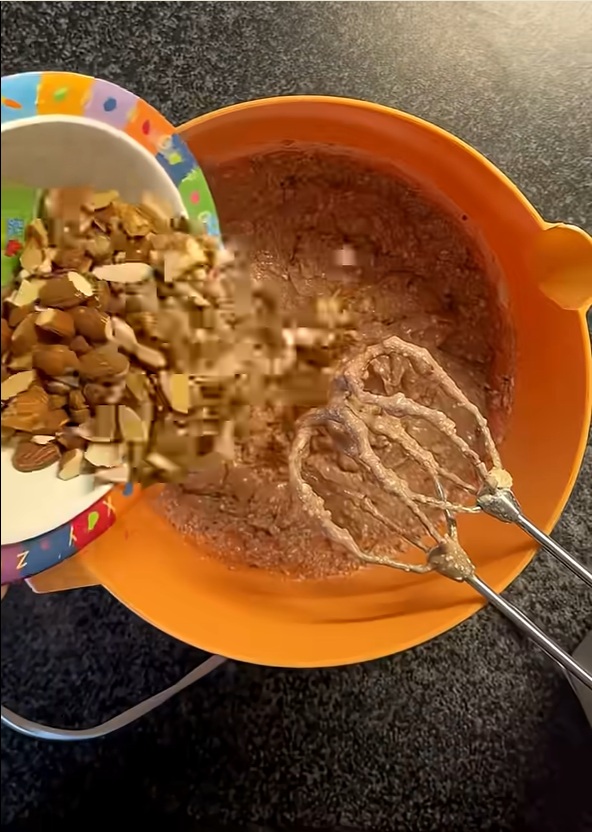 сушени плодове в тестото