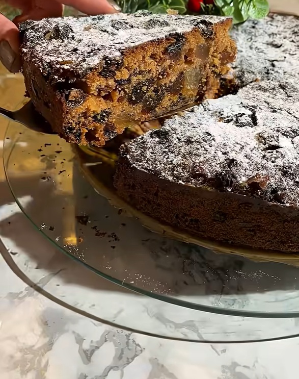 парче коледна торта