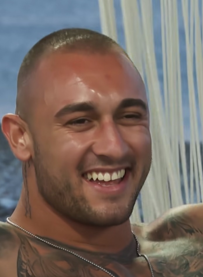 ергенът Левент