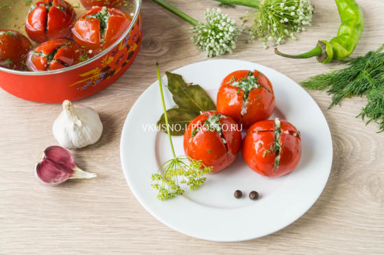 пълнени домати мариновани