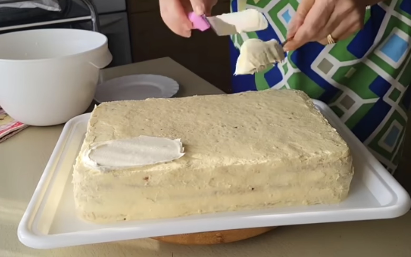 сметана върху крема