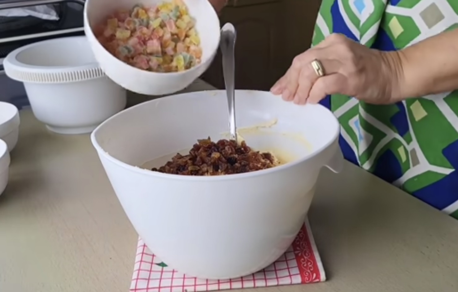 крем със сушени плодове