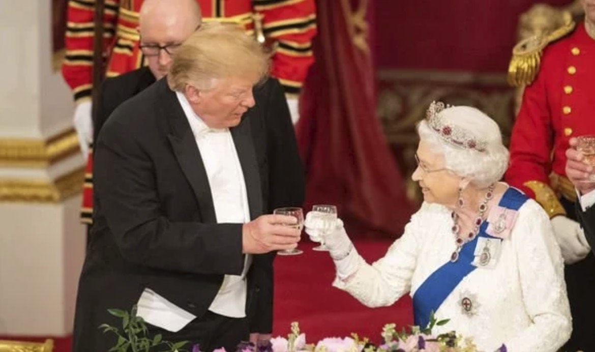 Тръмп и кралицата