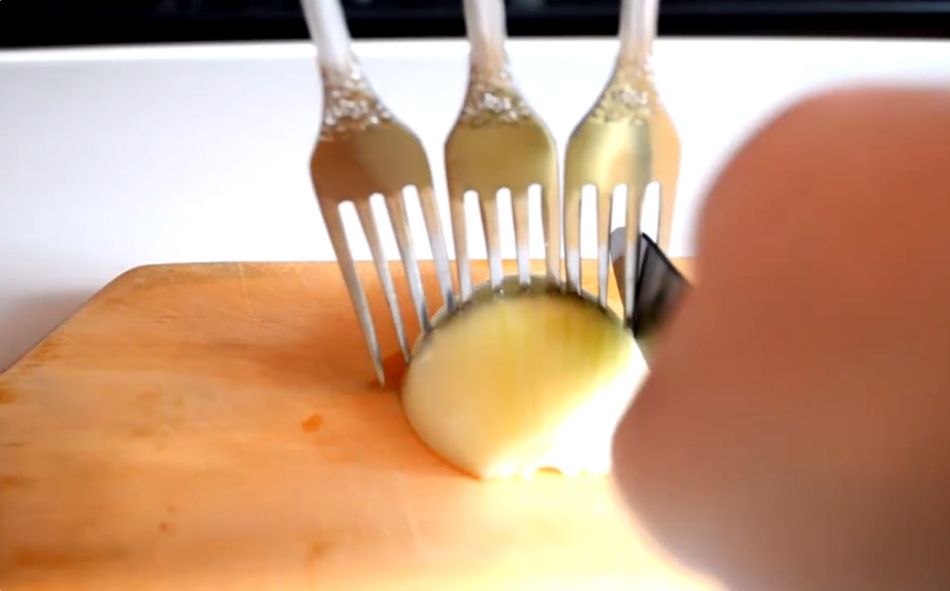 рязане на лук