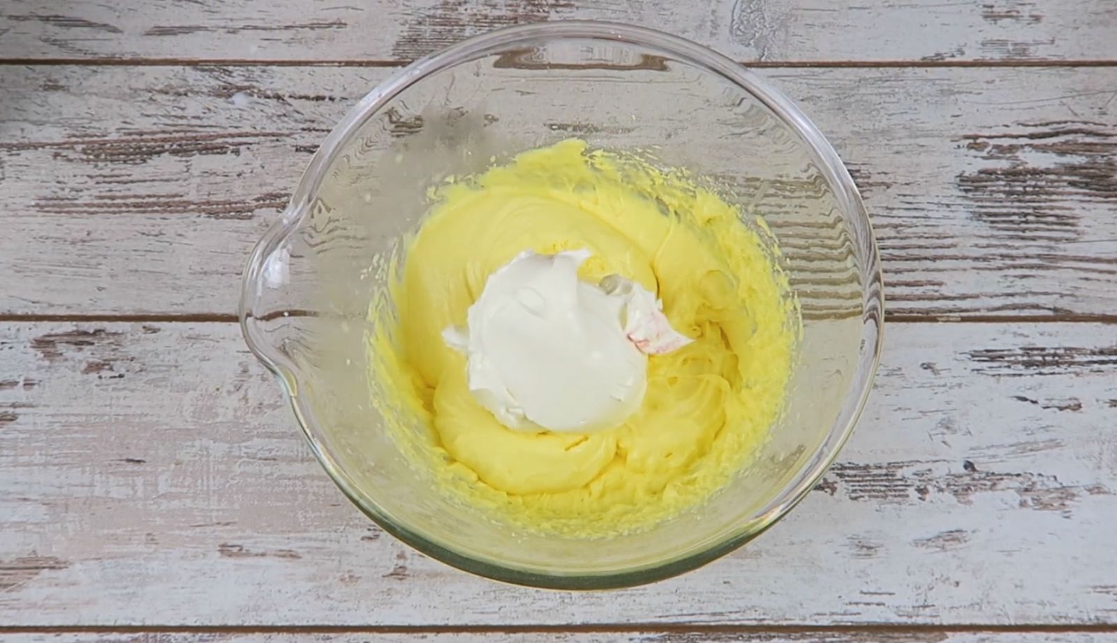 извара в пудинга