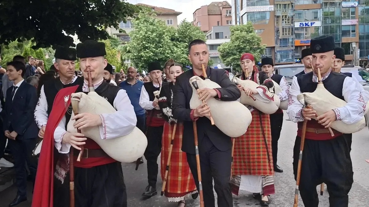гайдари на бал