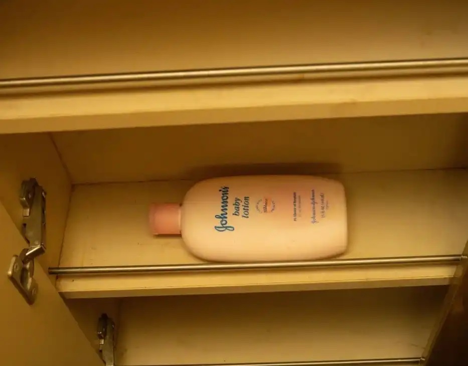 шкаф с лосион