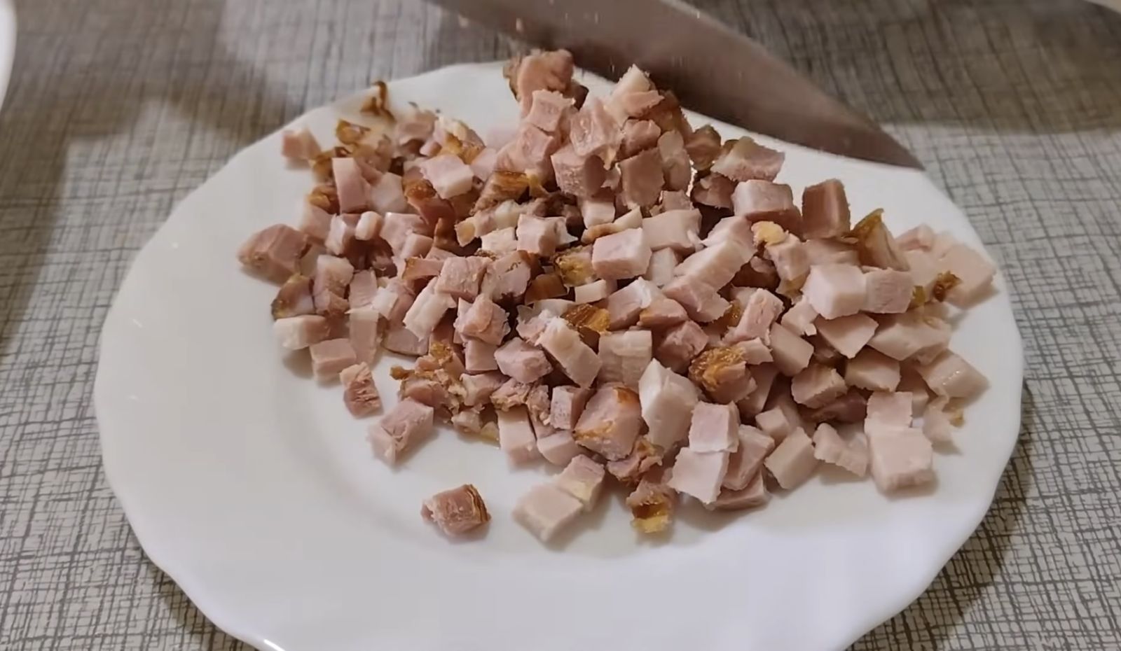 нарязан бекон