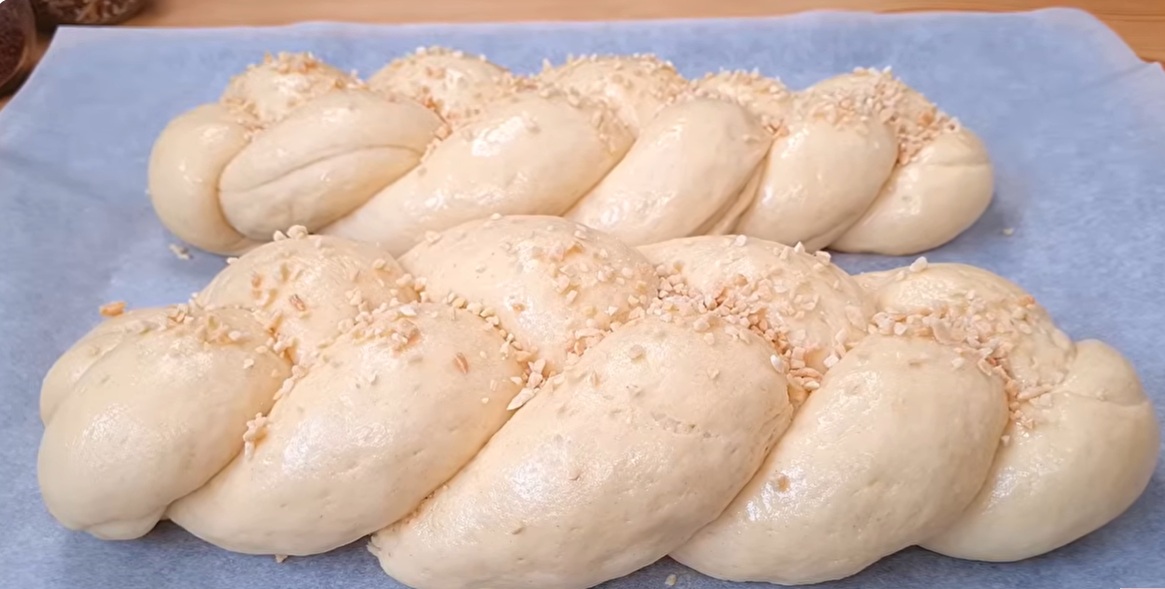 козунак с бадеми