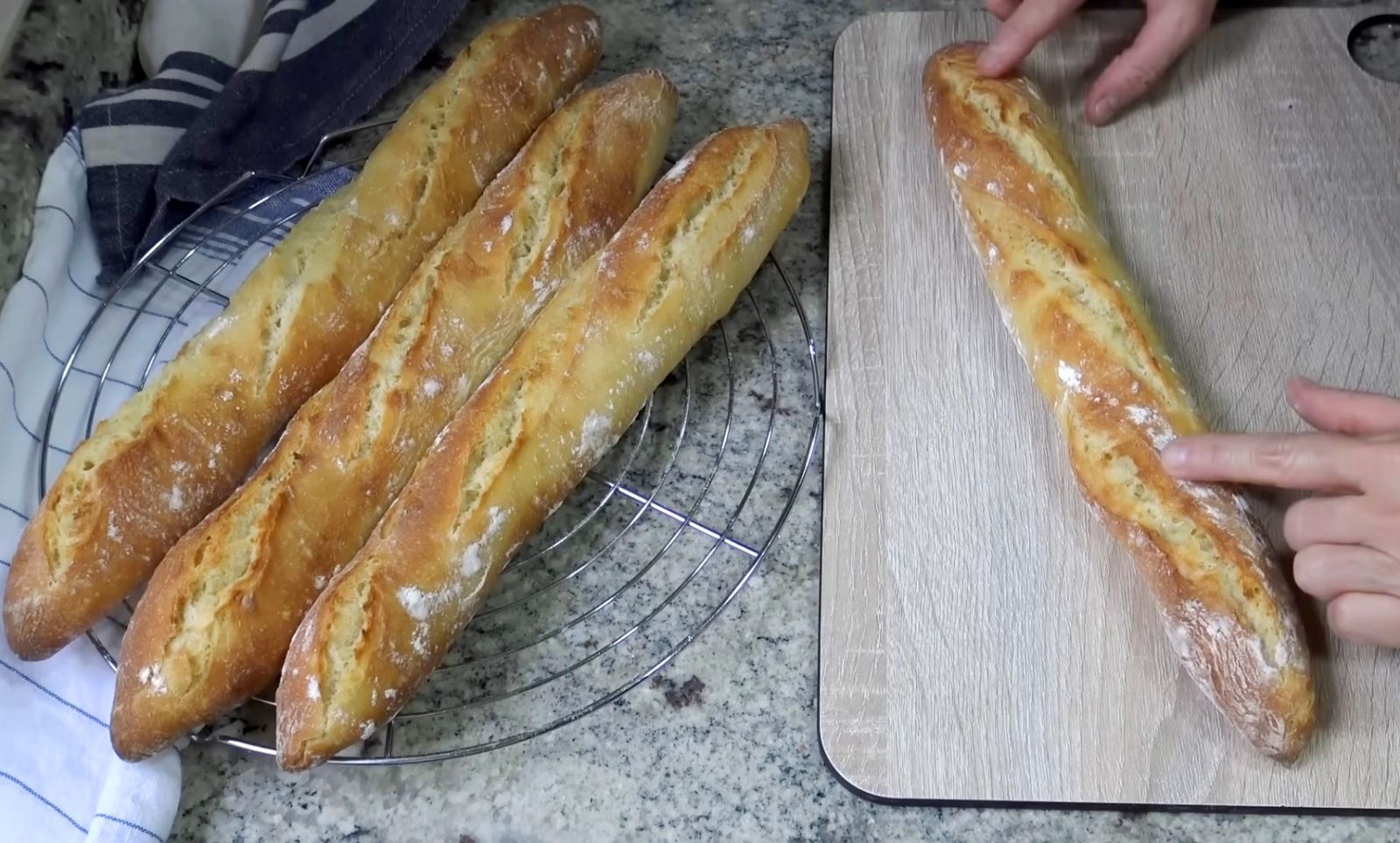 хрупкави домашни багети