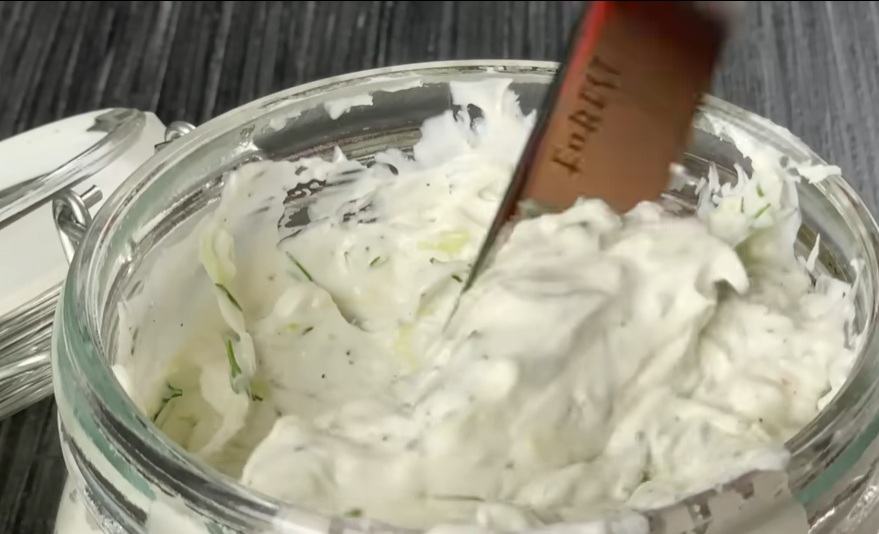 топено сирене в буркан