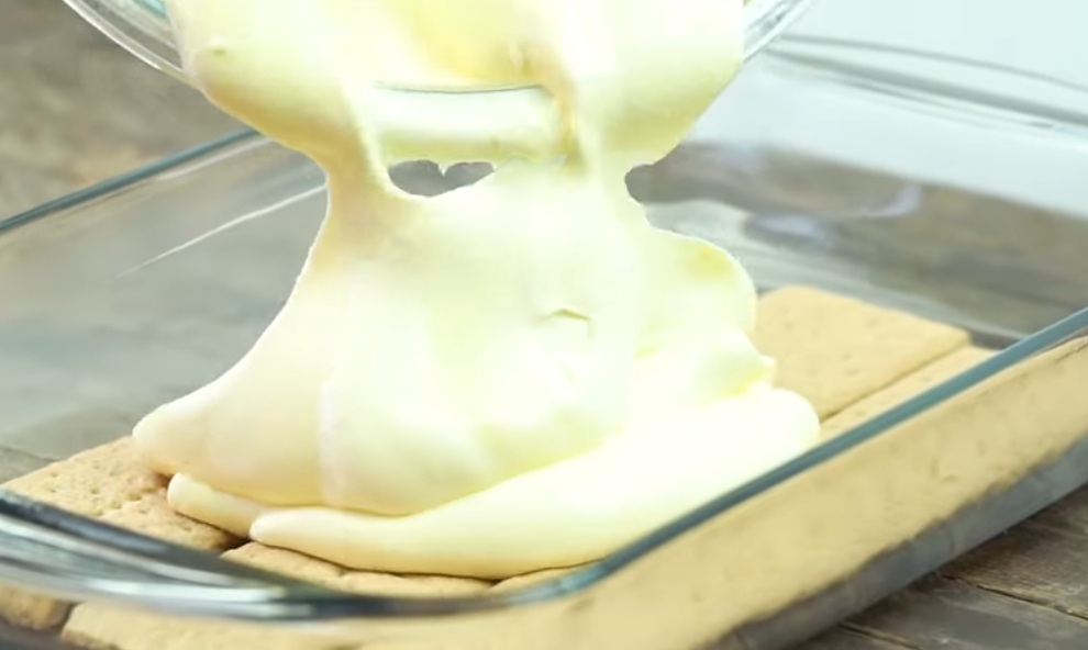 бисквитена торта