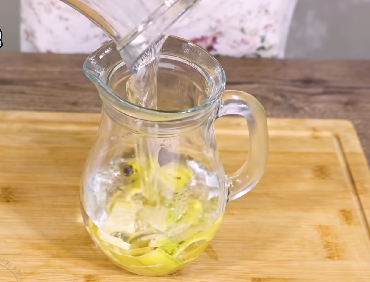 бананова кора с вода