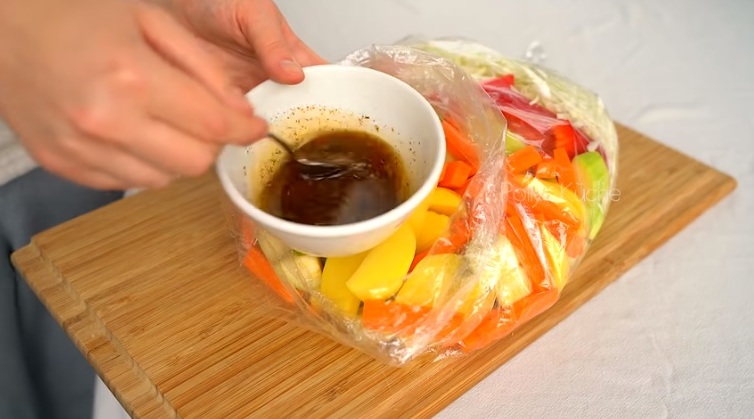 зеленчуци в плик със сос