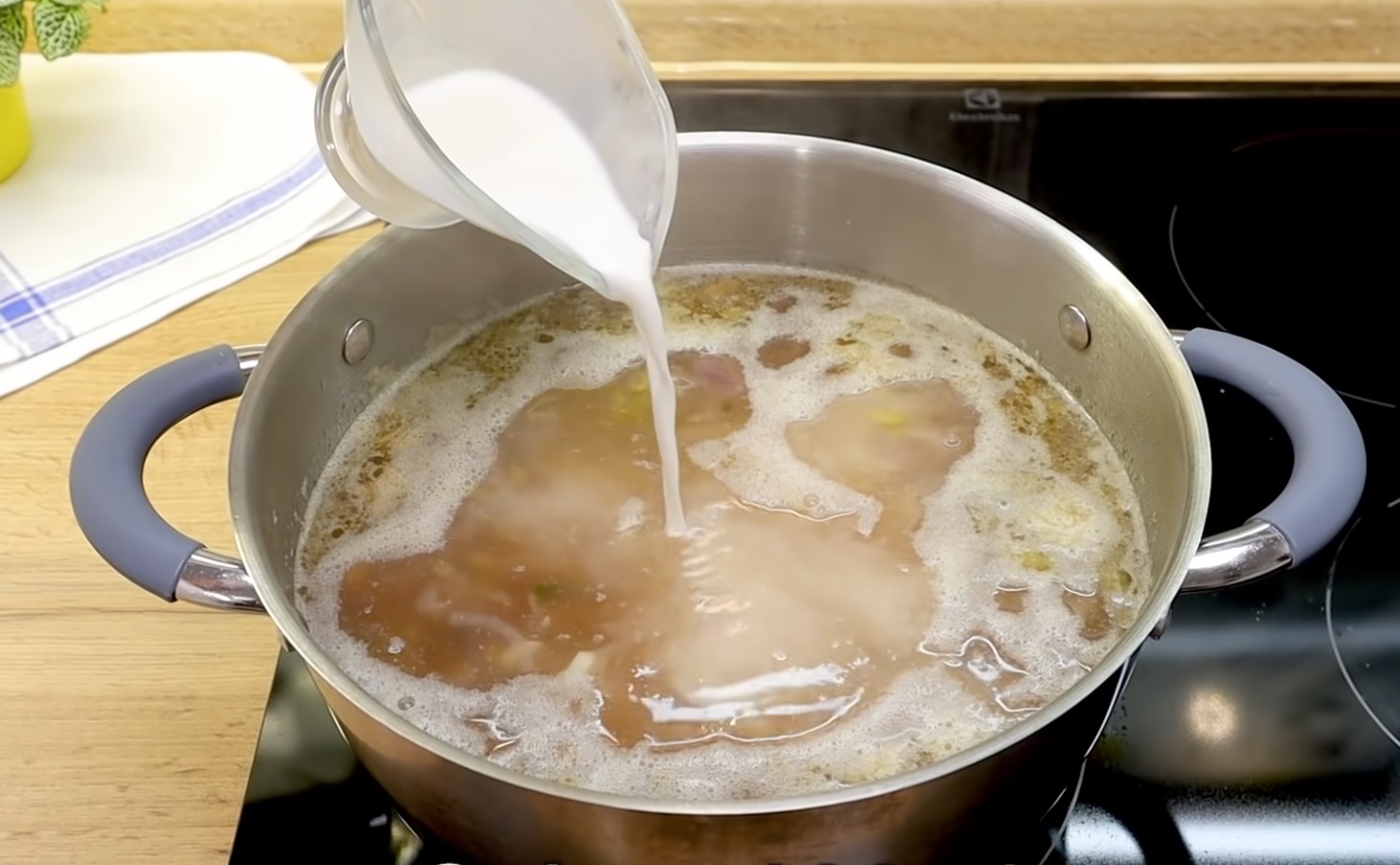 сметана в супата