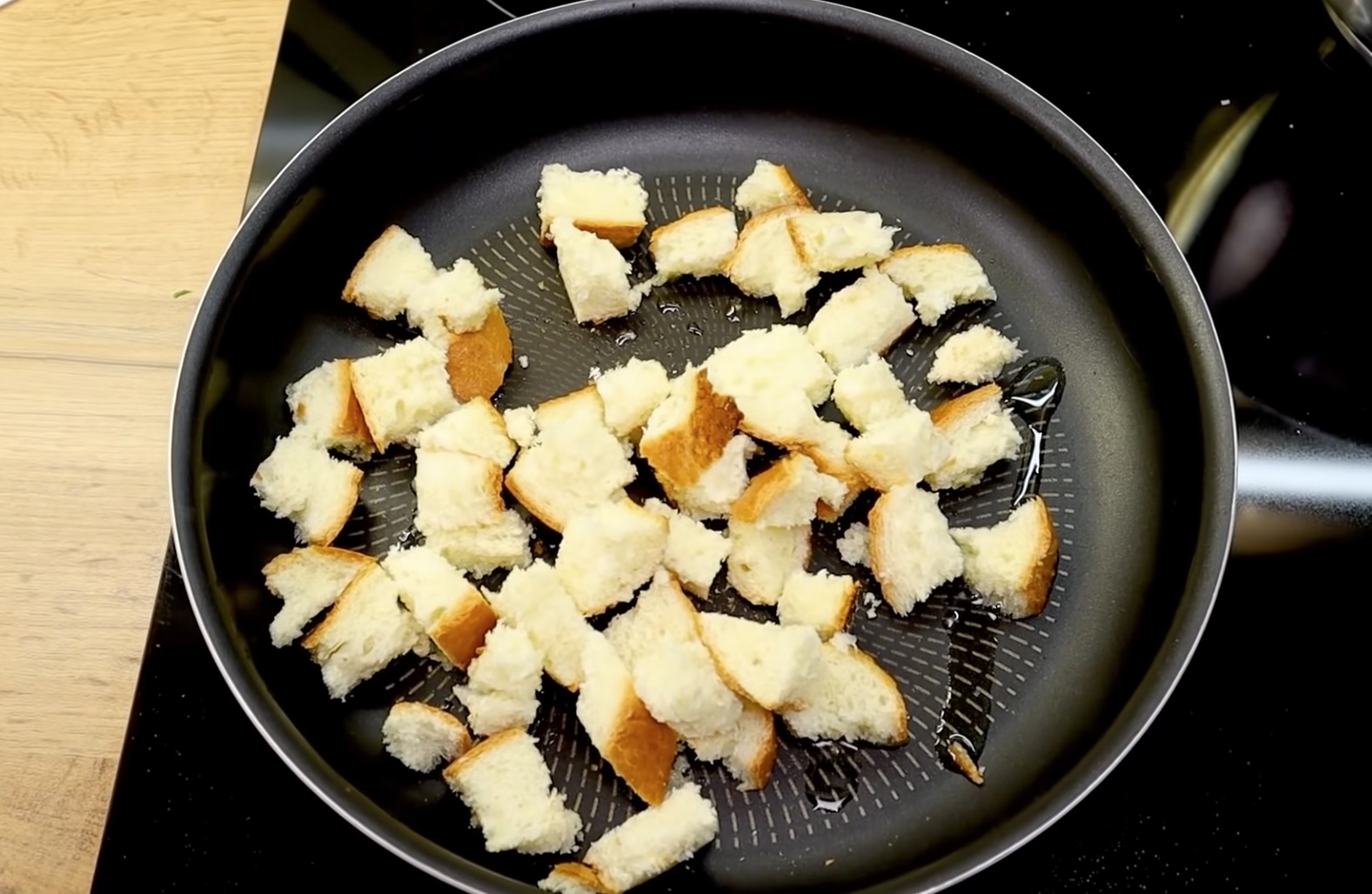 приготвяне крутони