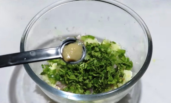 чесън в картофите