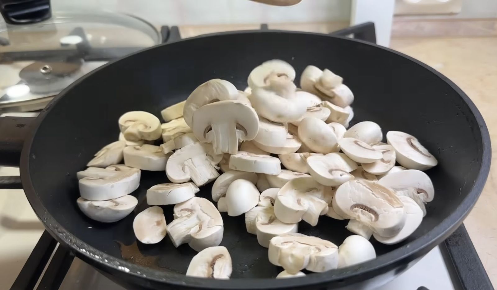 гъби в тигана