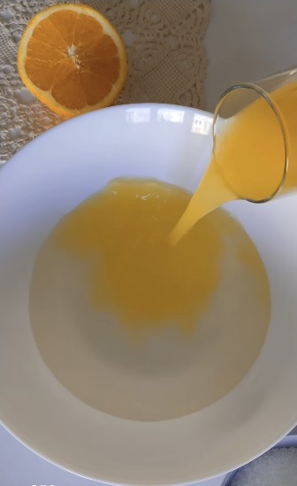 портокалов сок във вода