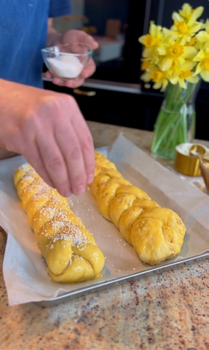 поръсване козунак