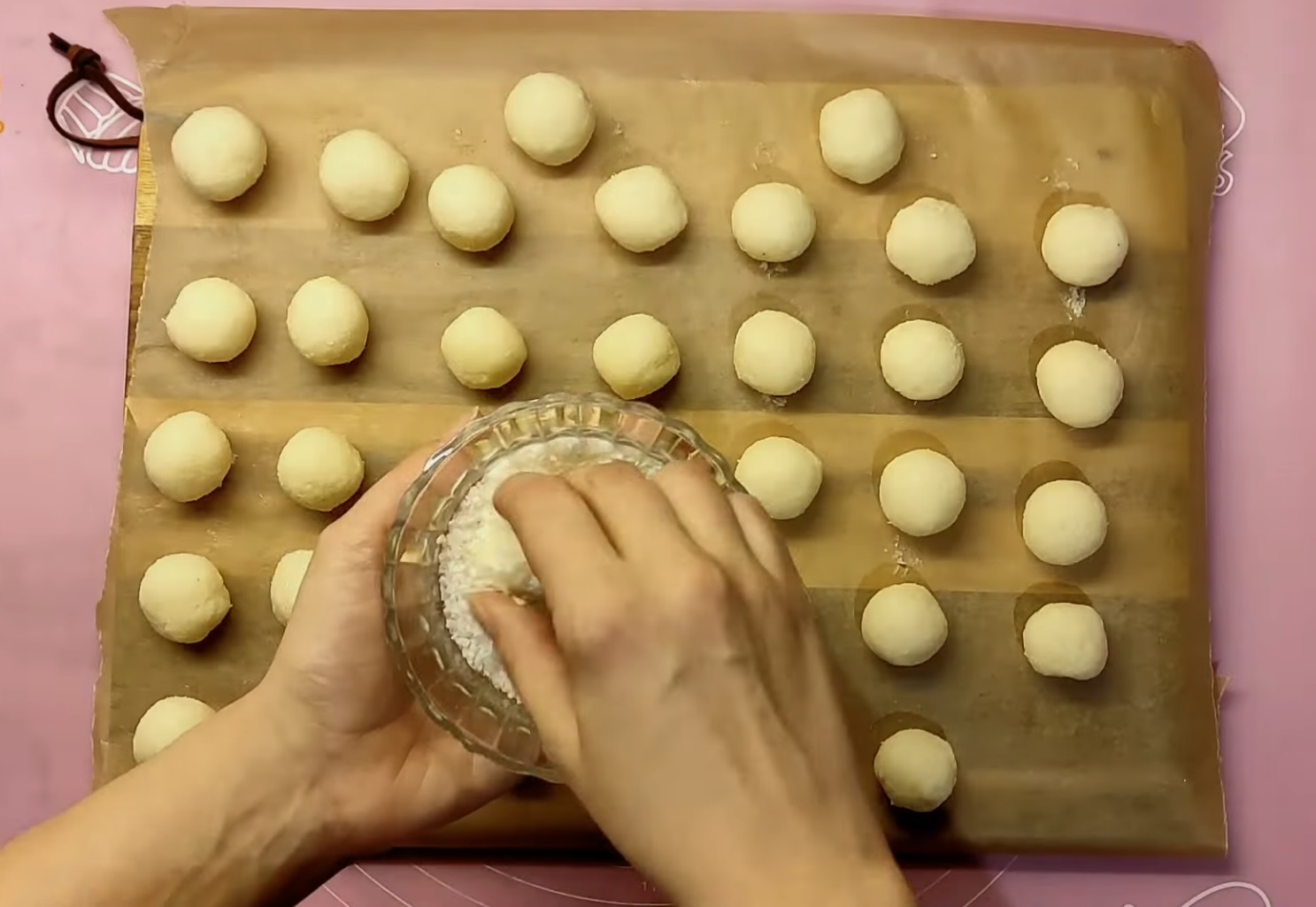 овалване в кокос