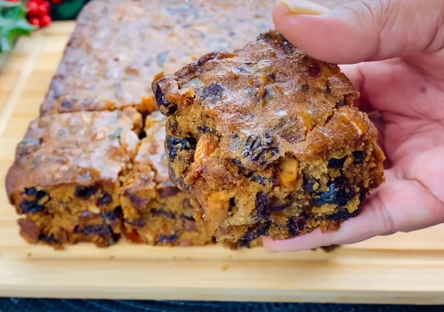 парче коледен кекс