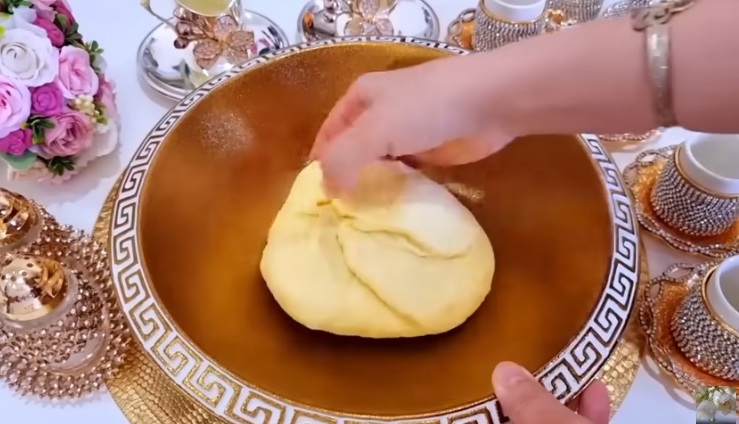 замесване тесто