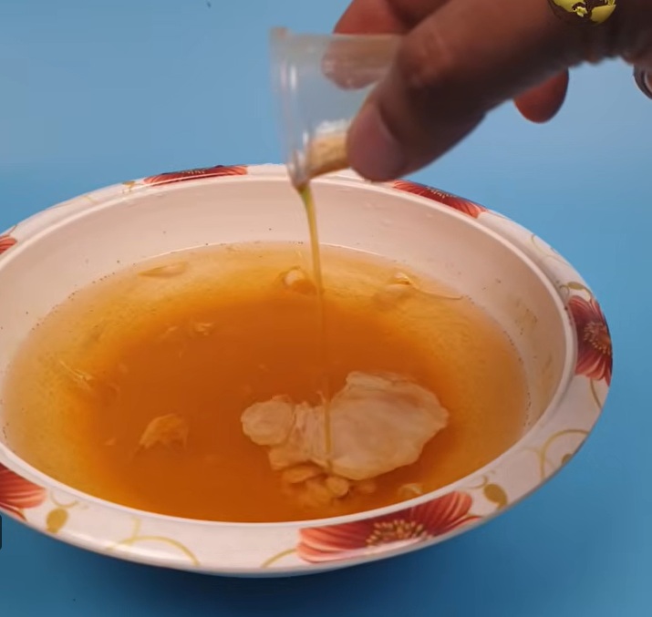 куркума във вода