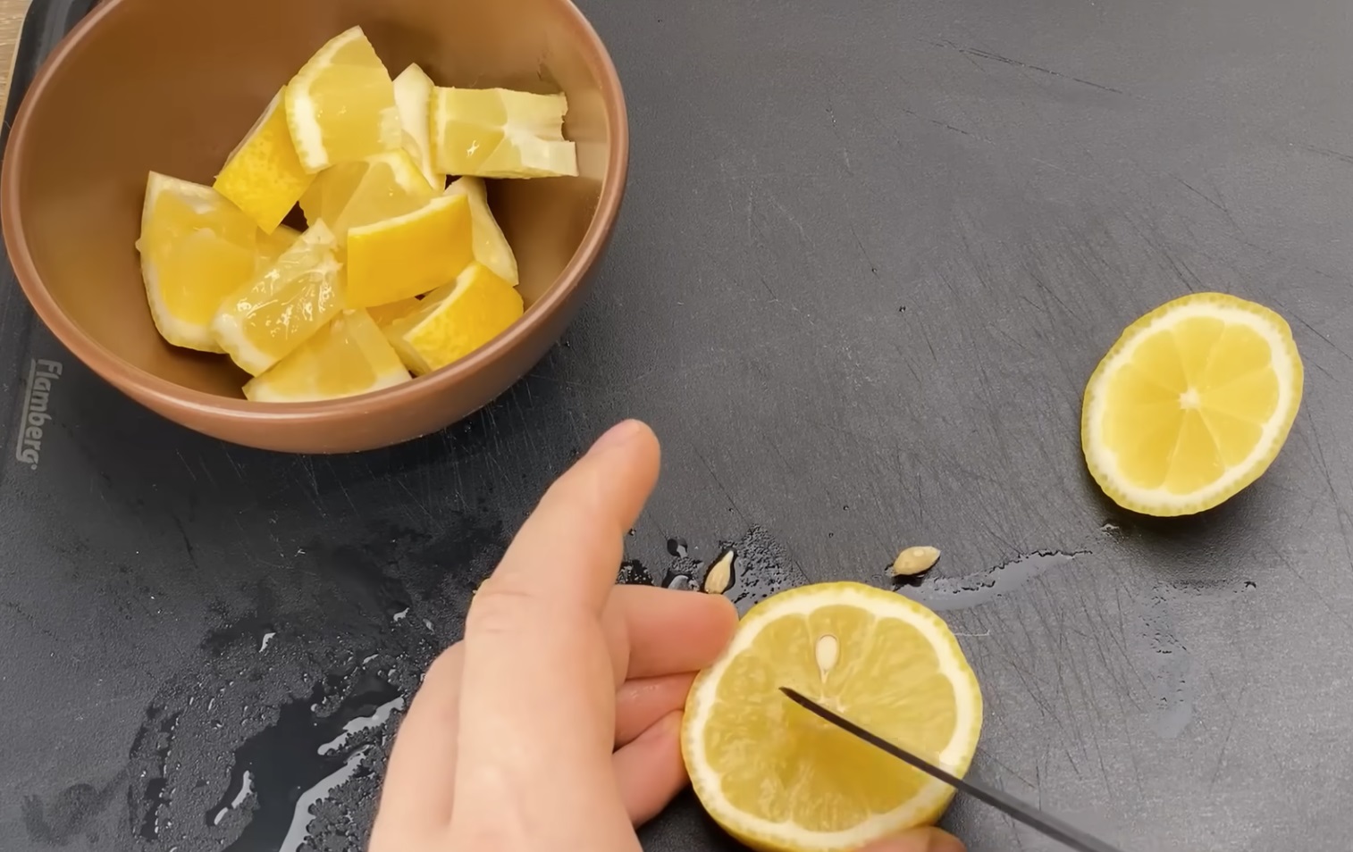 лимон на кубчета