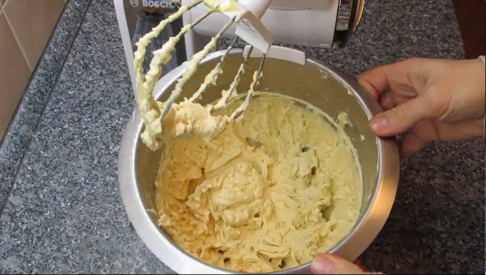 гладък крем