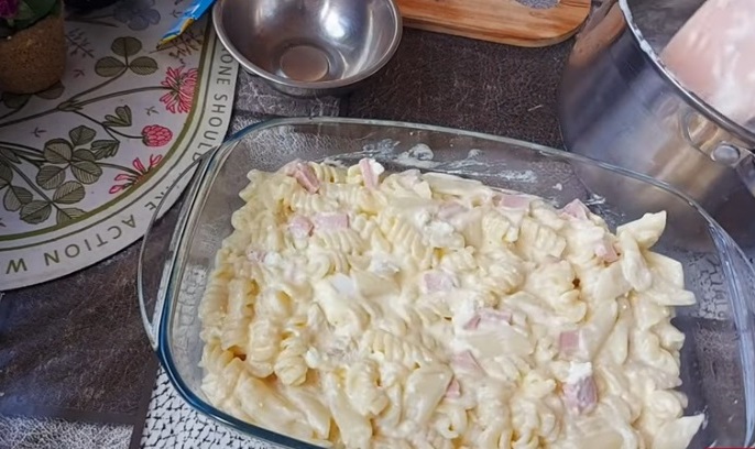 макарони с шунка и сирене