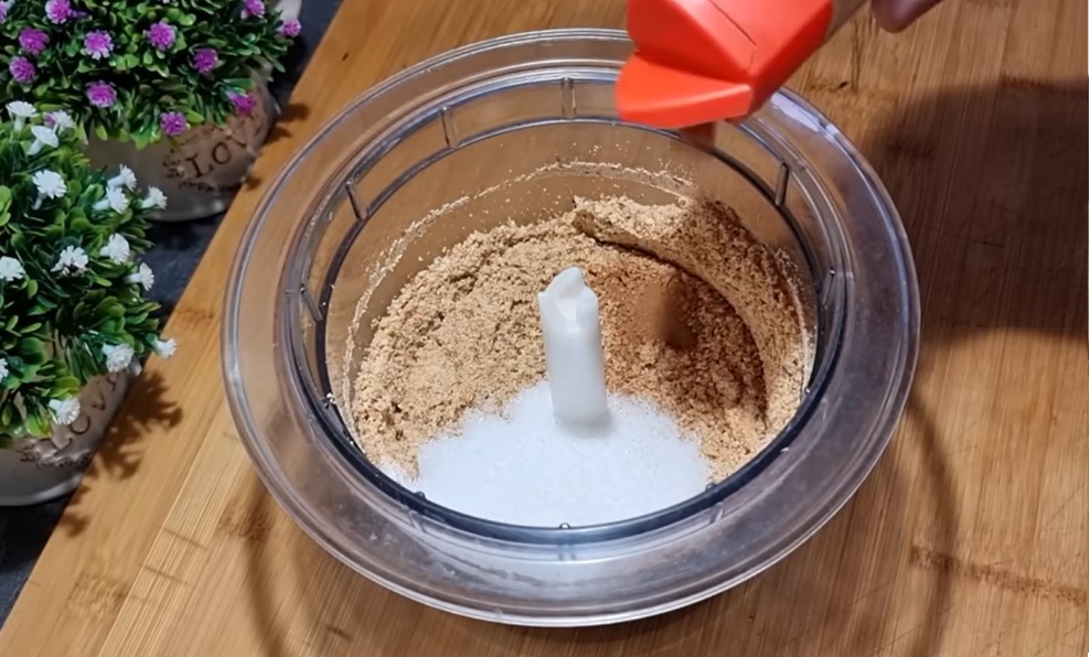 захар, канела и бадеми