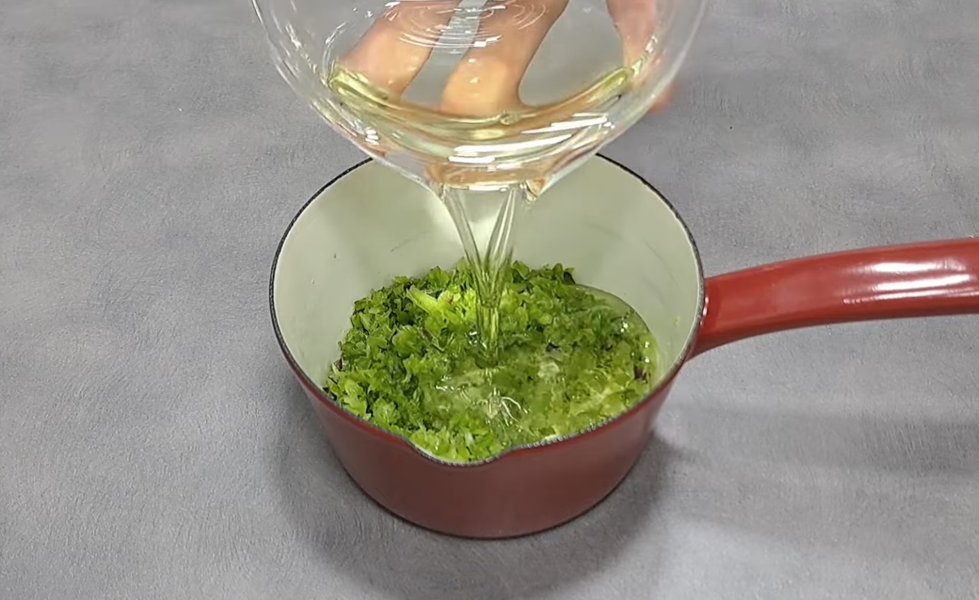 дебелец със зехтин