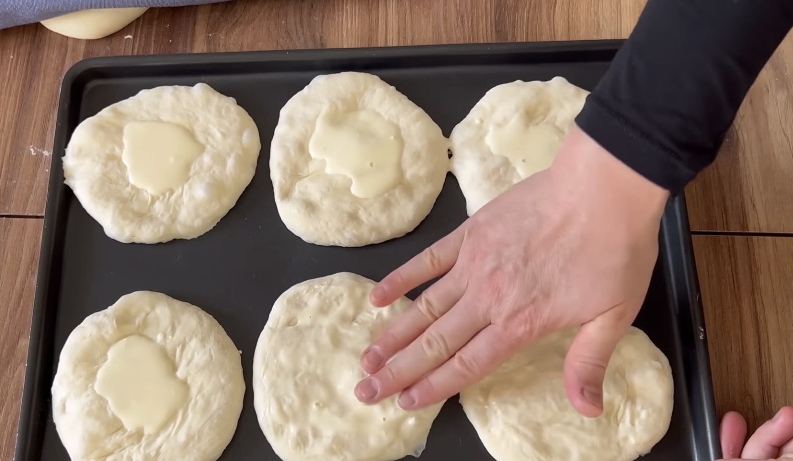 хлебчета със заливка