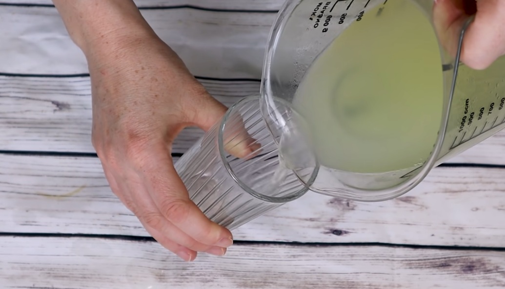 лимонада в чаша