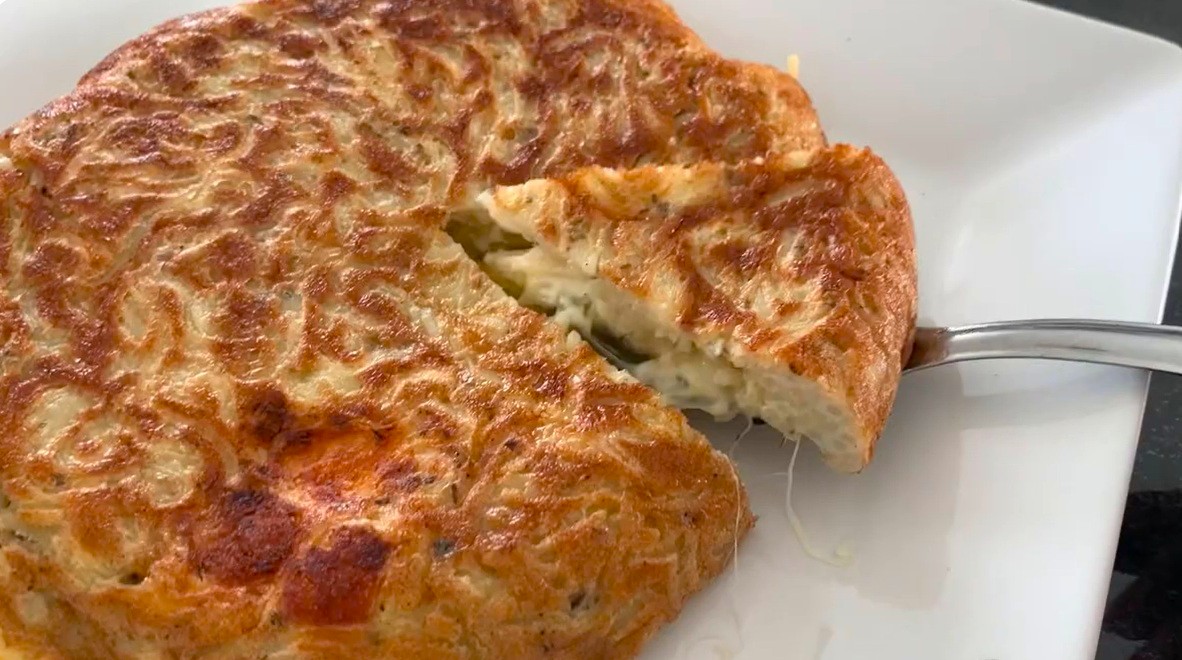 пай нудъли и моцарела
