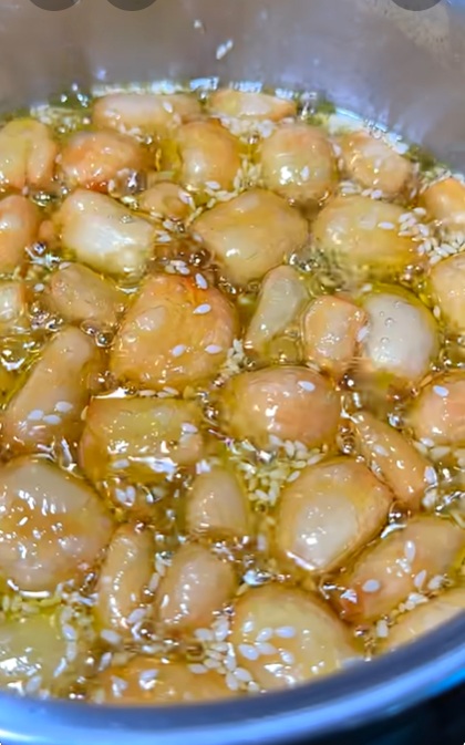 чесън в зехтин и сусам