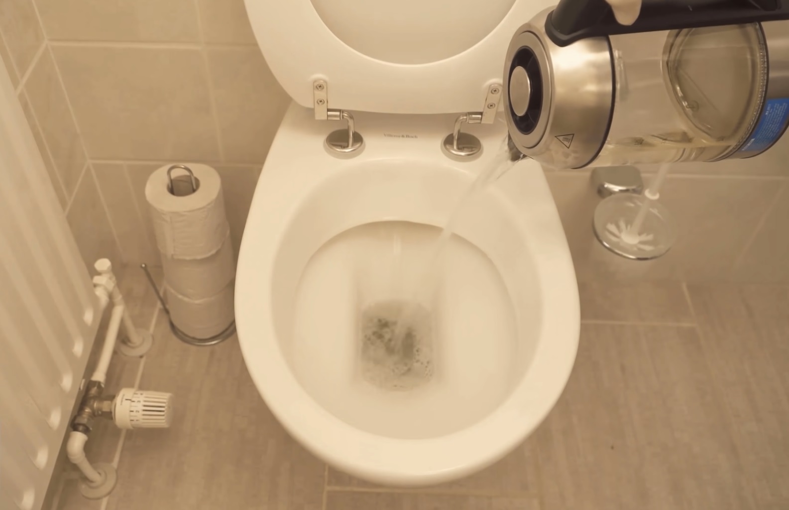 гореща вода