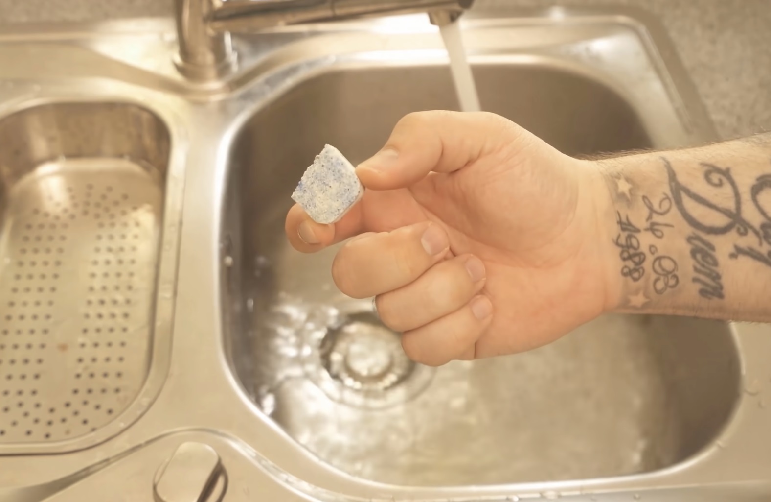 таблетка в мивката