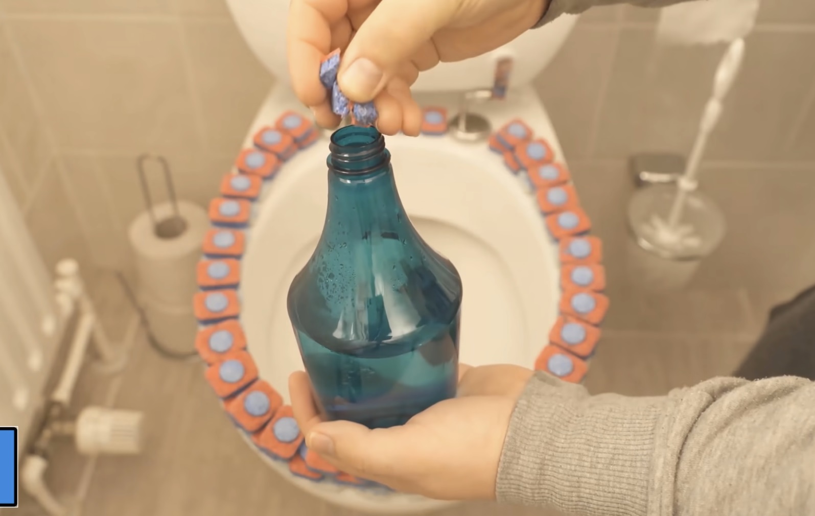 таблетка за съдомиялна за почистване