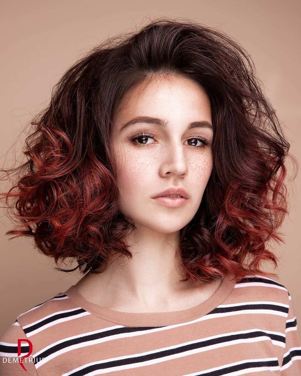 гъста чуплива коса