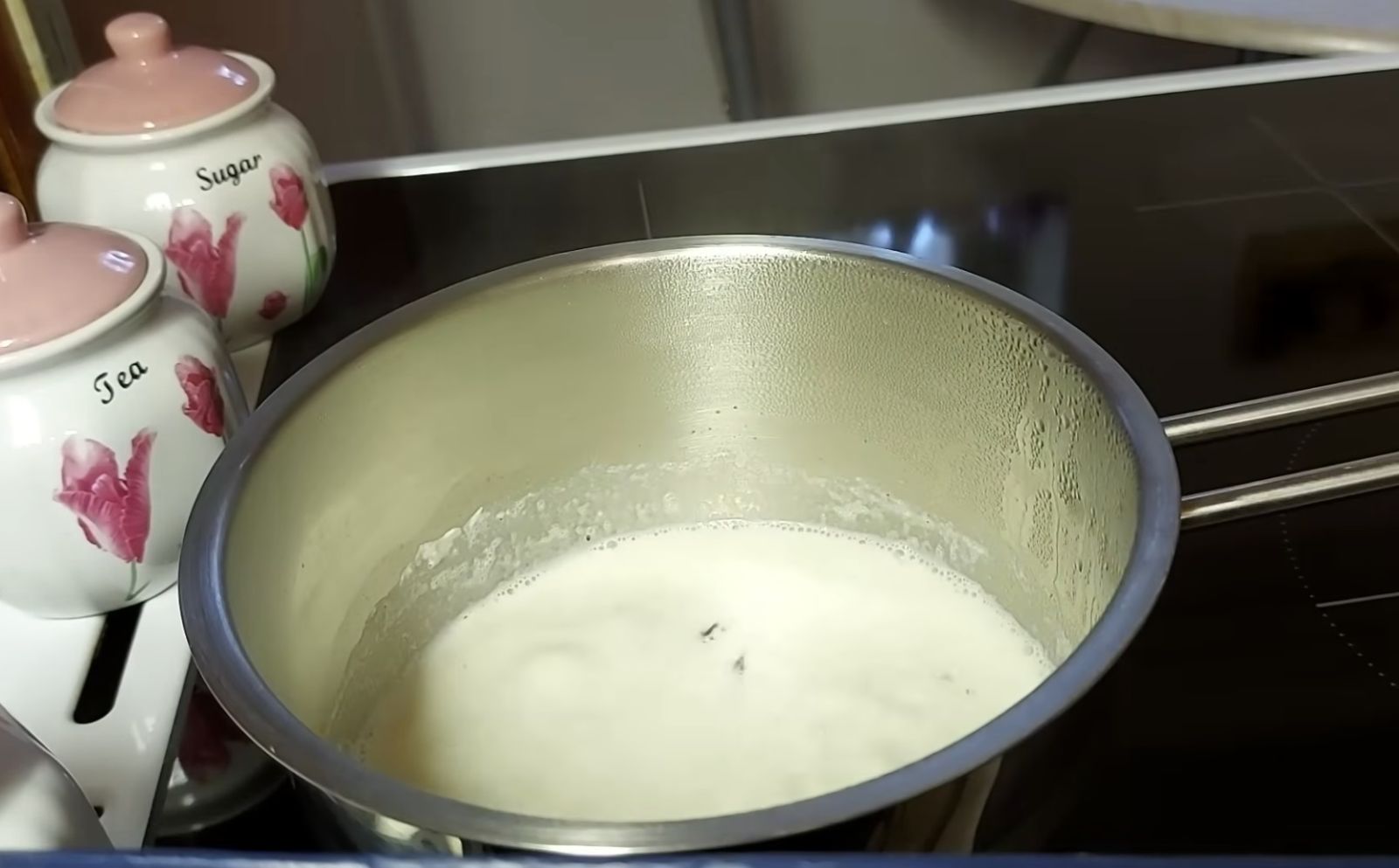 мляко на котлона