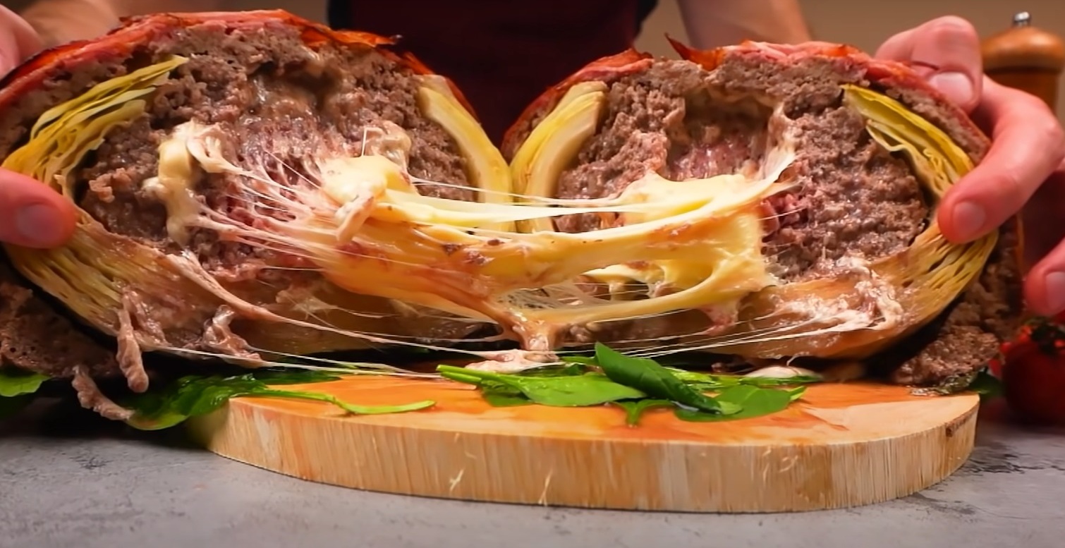  пълнена зелка с кайма и кашкавал 