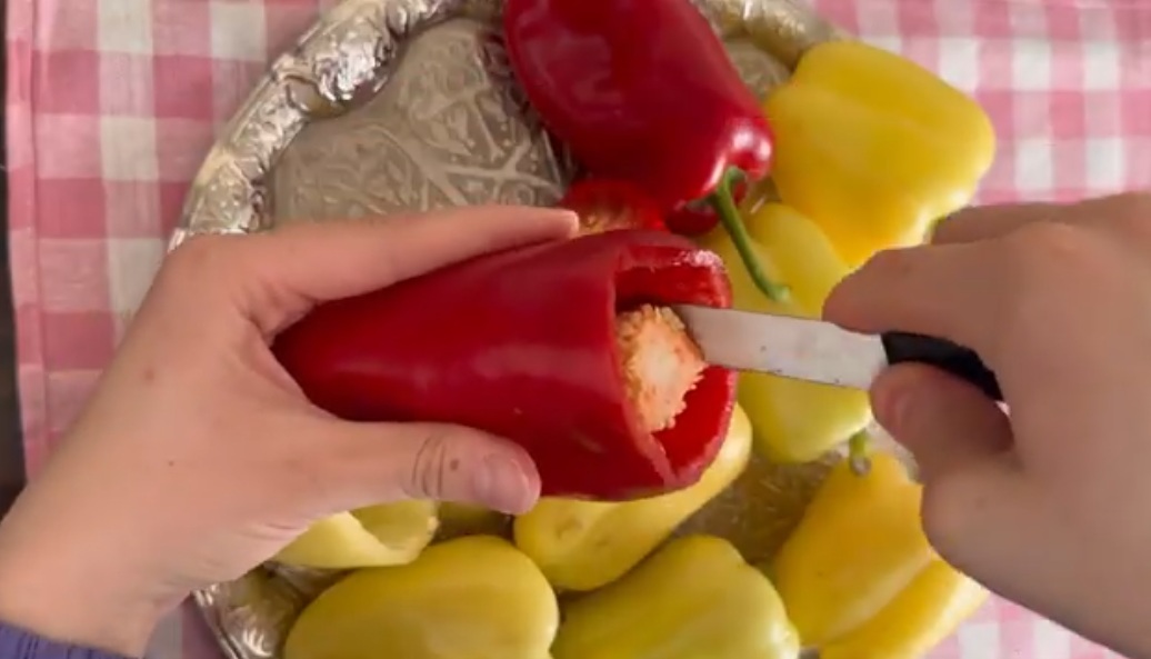 почистени чушки